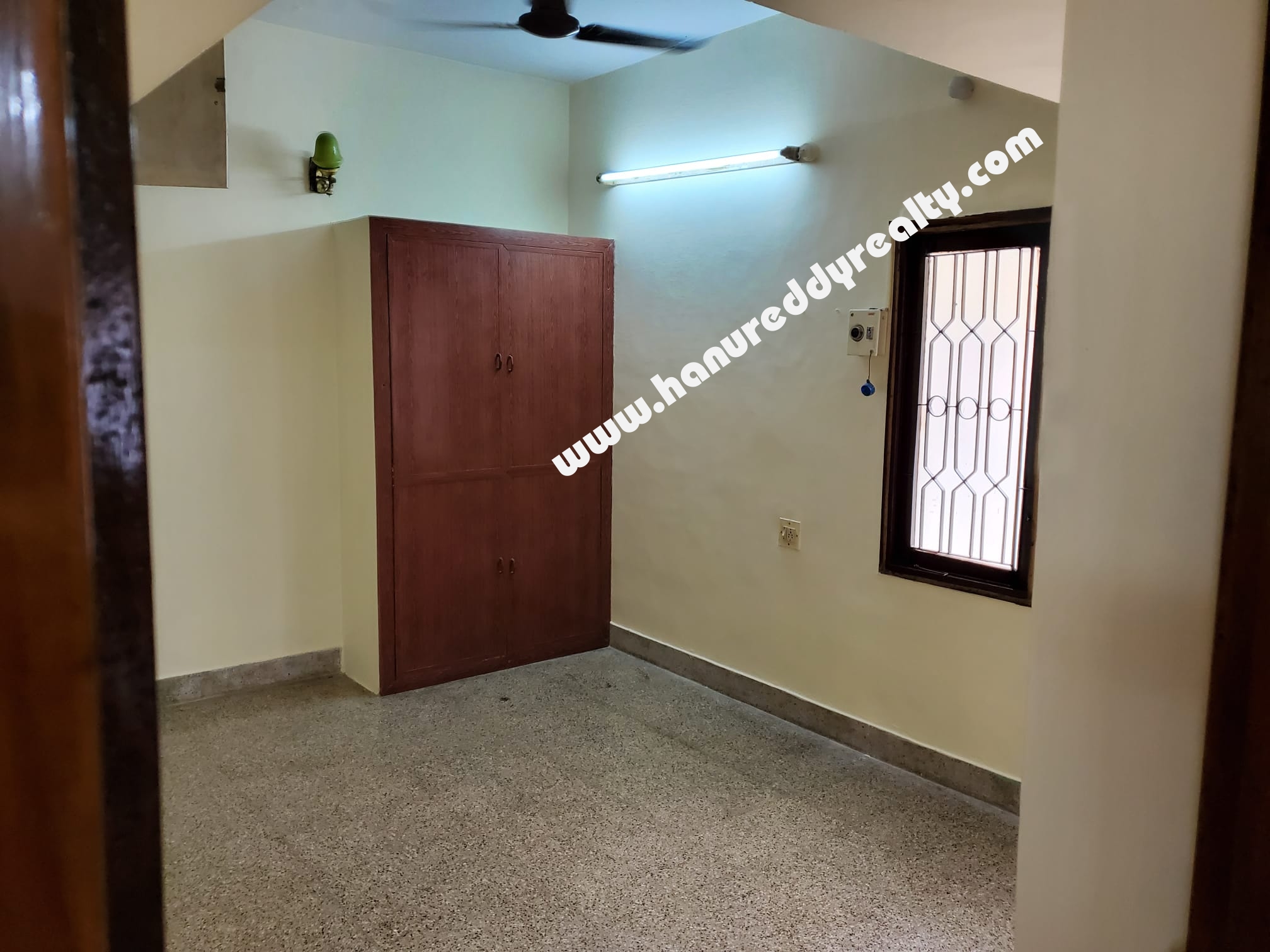 Ground floor 2BHK for sale at West Mambalam, ChennaiChennai Hanu